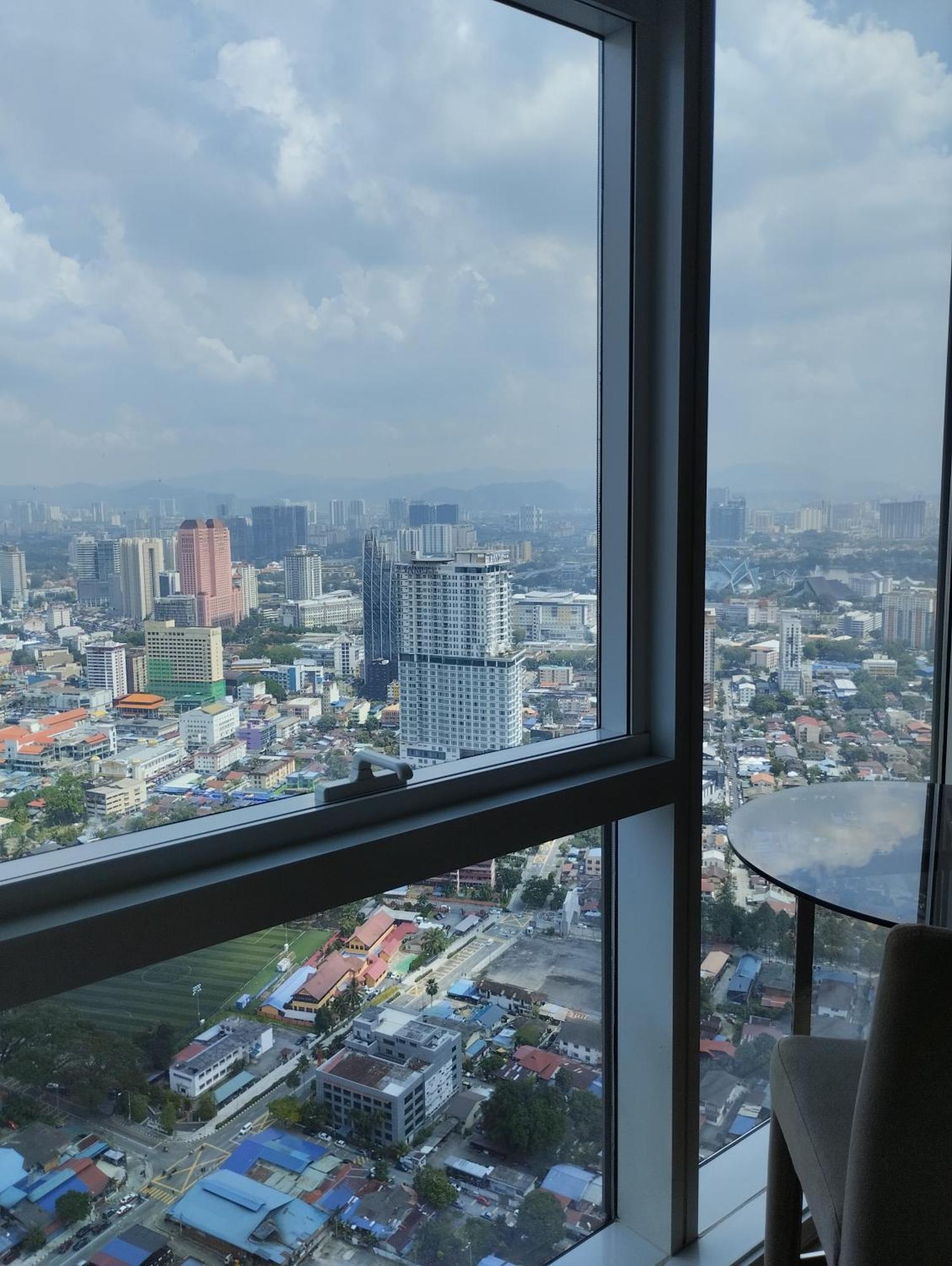 Platinum Suites Klcc Top 51 Kuala Lumpur Exterior photo